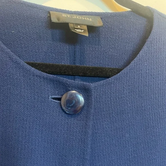 St. John One Button Overcoat - Picture 2 of 16